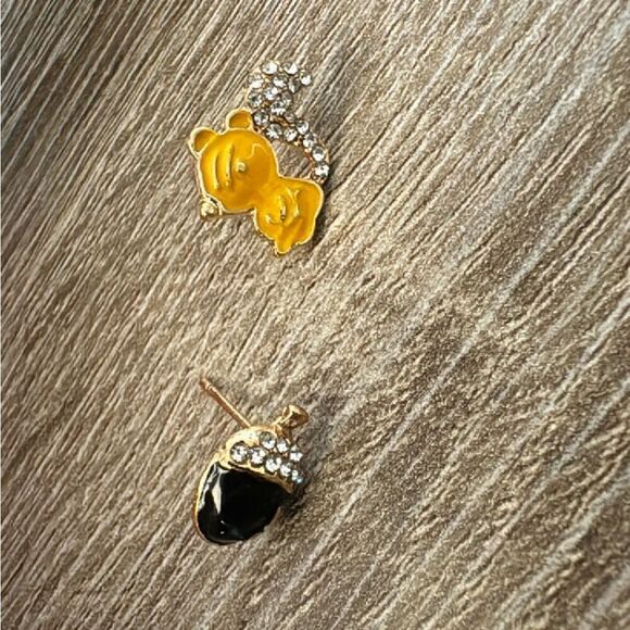 Bohemian squirrel and nut earring A812 - Picture 2 of 5